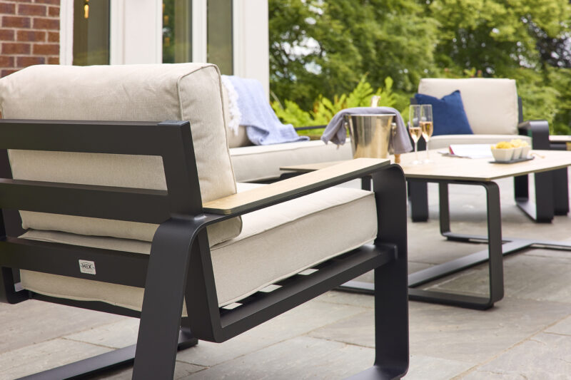 metal outdoor furniture